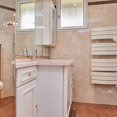 Villa Casa Rosetta A C Avec Piscine & Jacuzzi -vallauris *